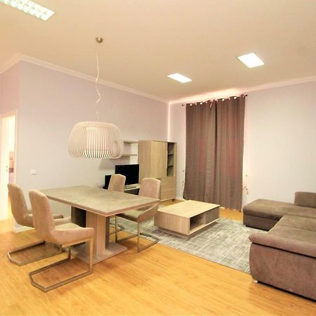 Heart Old Town City Center Apartment 5 Stars Funchal  Bagian luar foto