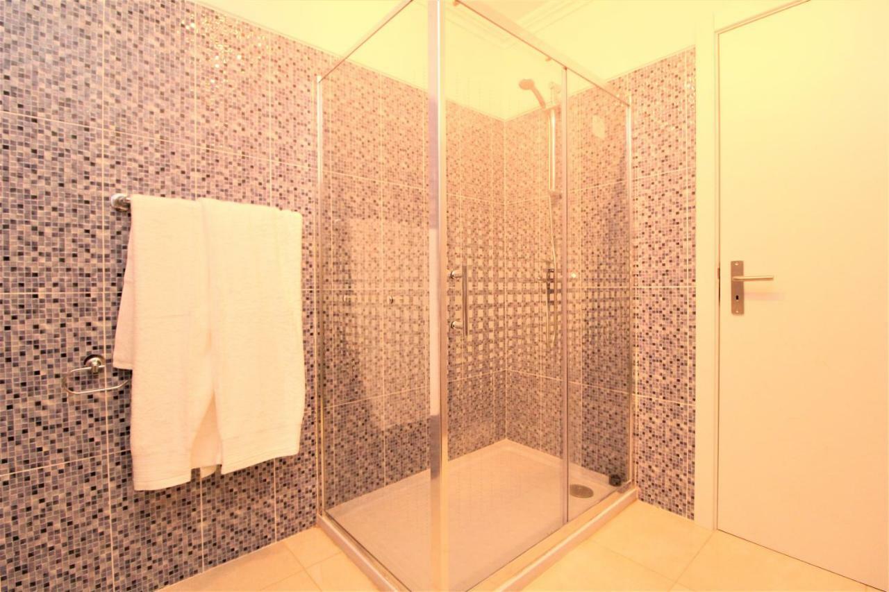 Heart Old Town City Center Apartment 5 Stars Funchal  Bagian luar foto